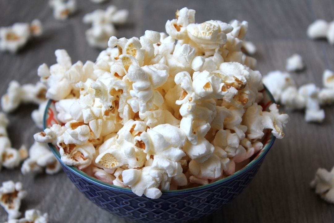 Do You Know These Amazing Benefits of Eating Popcorn? The best Sources OF Fiber by Mycleandiet