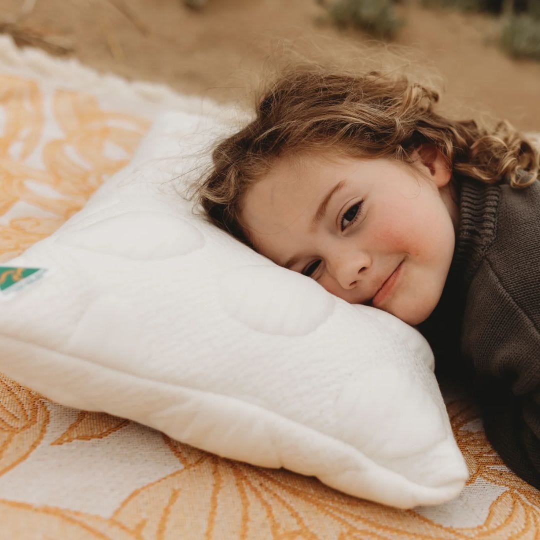What type of pillow is best for a 2 year old? Best toddler pillow in