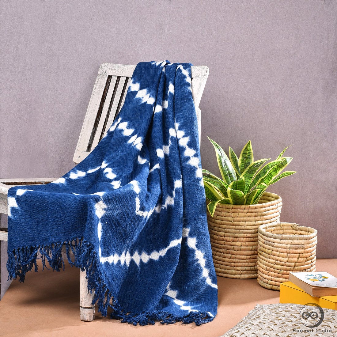 Sofa Throws and Other Little Touches Can Totally Transform a Room by