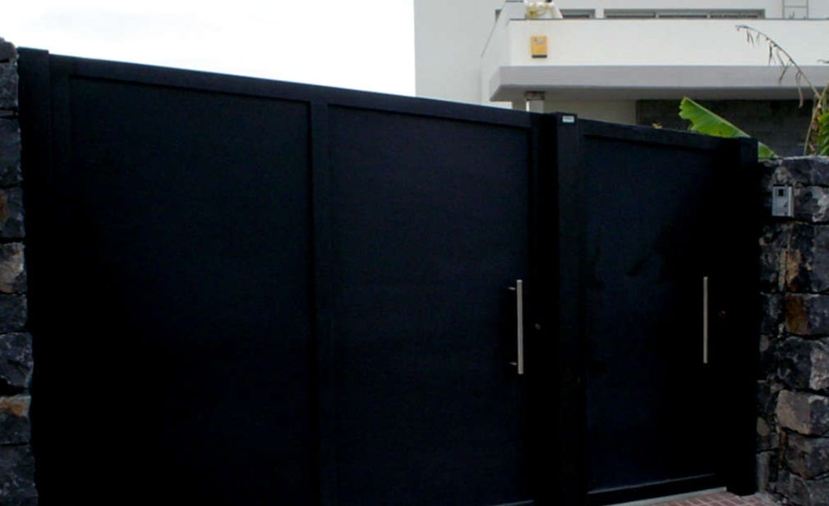 How Much Do Driveway Gates Cost?. The cost of driveway gates can vary