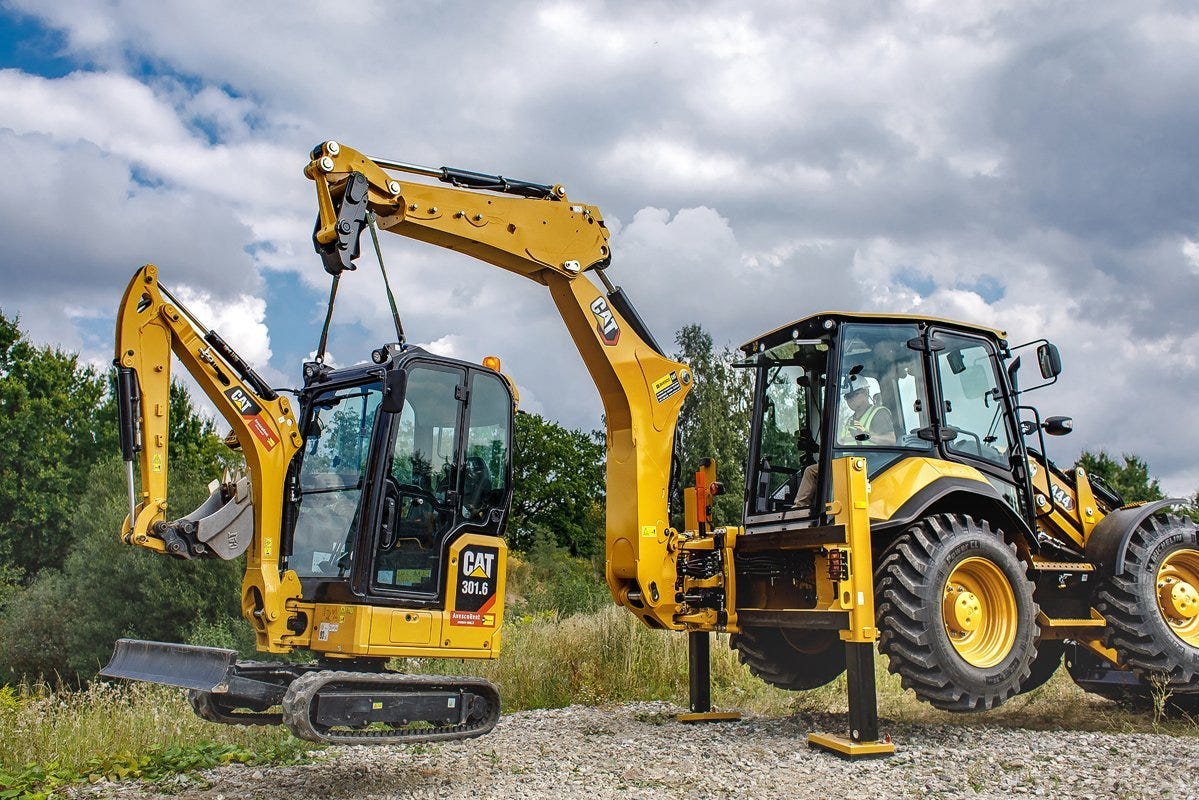 Difference Between Backhoe and Excavator by