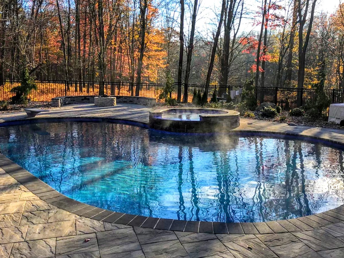 Introduction to Spring Lake Pools Dallas! by Springlakepoolsusa Jun