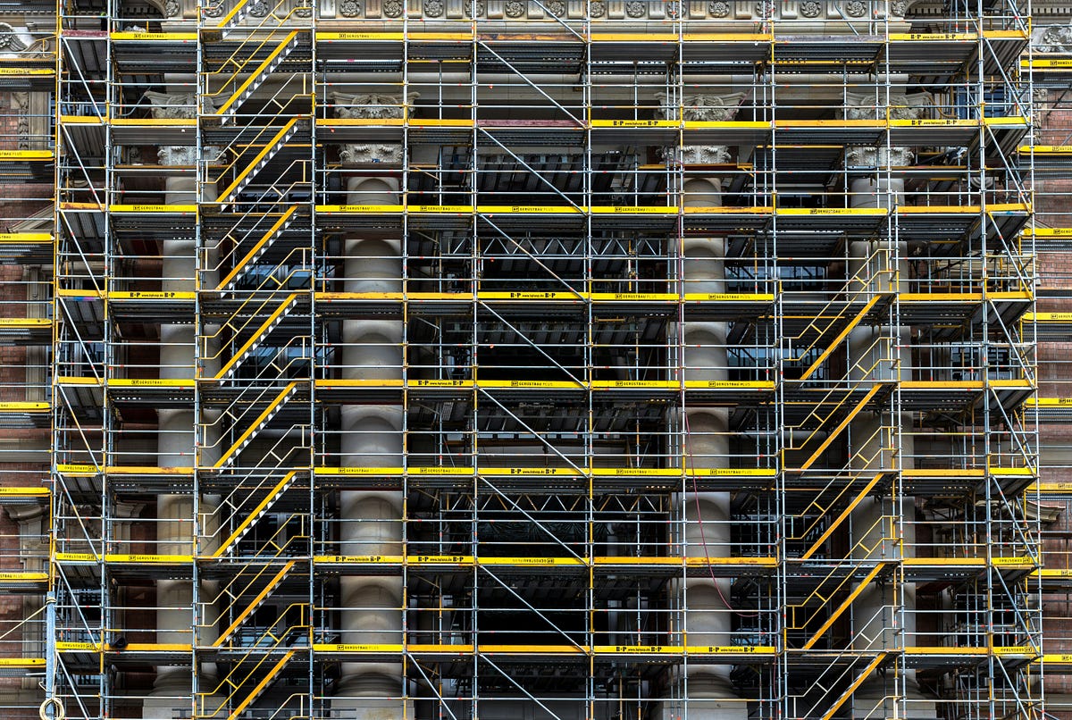 Unveiling the Irrefutable Benefits of Commercial Scaffolding