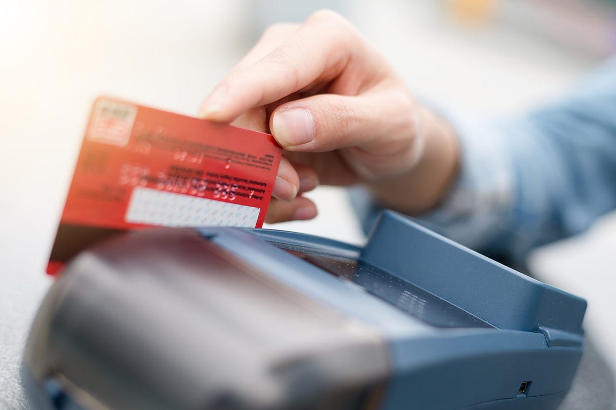 How Credit And Debit Machines Are Optimizing The Business For Small