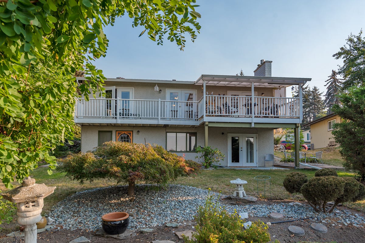 Charm, Function & Location!. 11701 Harper Drive, Coldstream BC by