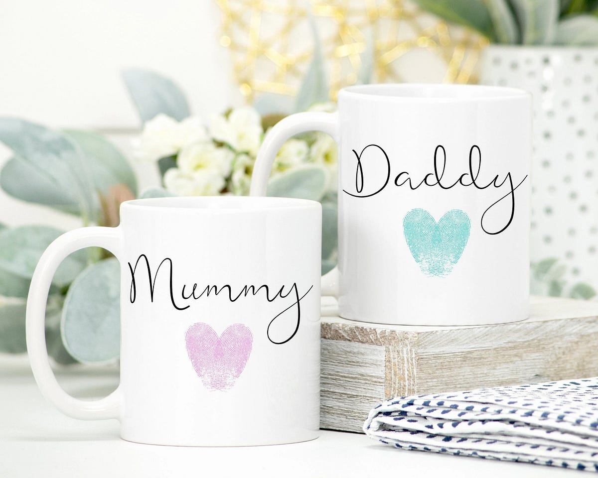 16 Heartwarming Anniversary Gifts for Mom and Dad Celebrate Their Love