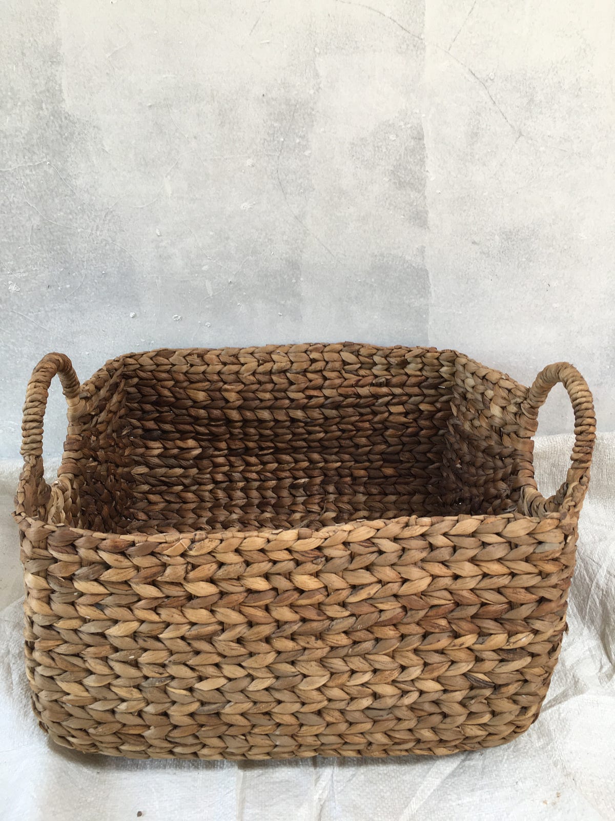Large Hyacinth Basket With Lid, Water Hyacinth Laundry Basket, Single Water Hyacinth Laundry