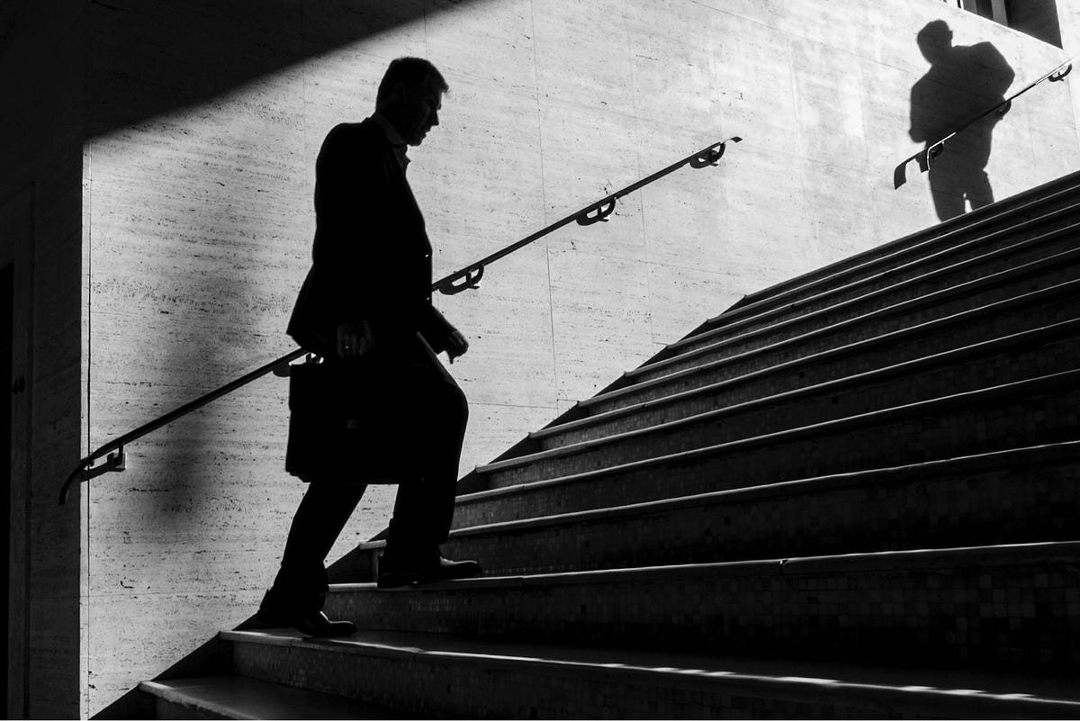 Photography and Quantum Physics The Unseen Dance of Light and Shadow