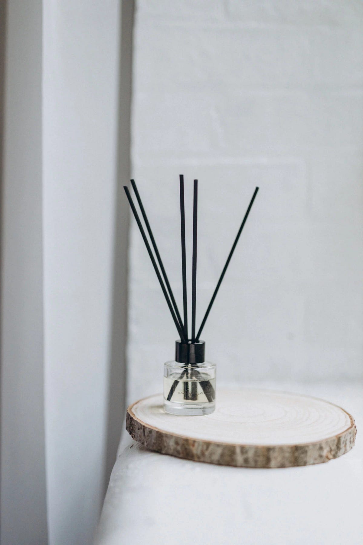 Buy Best Reed Diffusers, Diffuser Sticks at Soy&Wick Candle Studio Soy And Wick Candles Studio