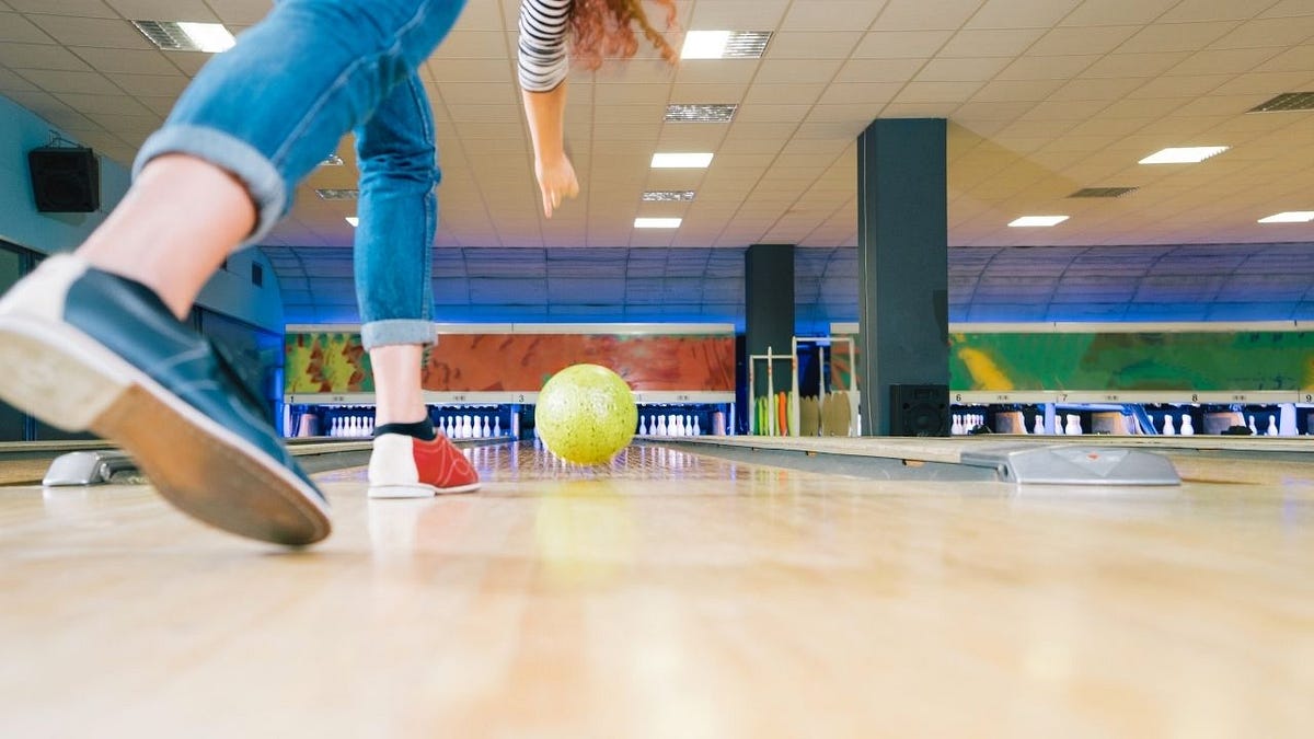 How to Throw a Bowling Ball. Throwing a bowling ball may seem… by