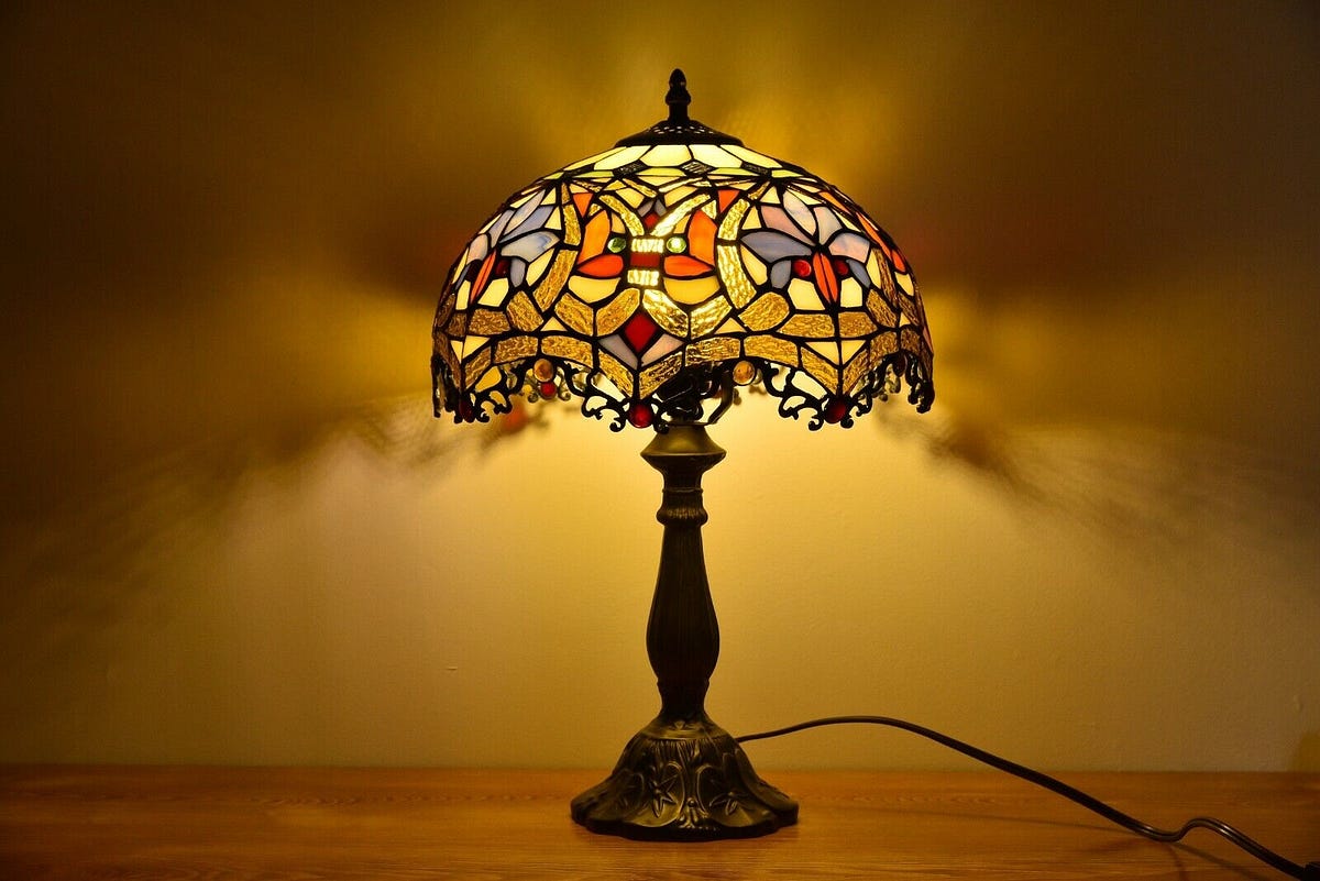 How can you tell a real Tiffany lamp? jack smith Medium