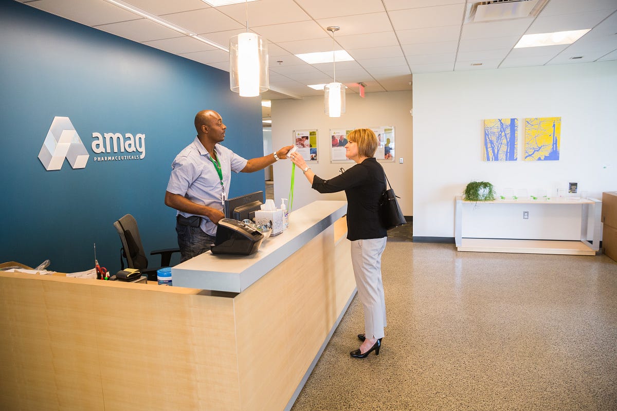 5 ways to use your front desk to make a stellar first impression by