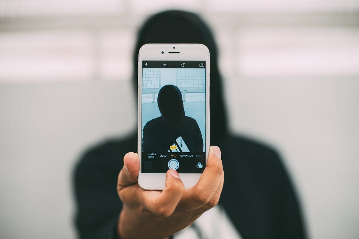 The Hidden Dangers of Social Media Fame by Rizwan Medium(03)