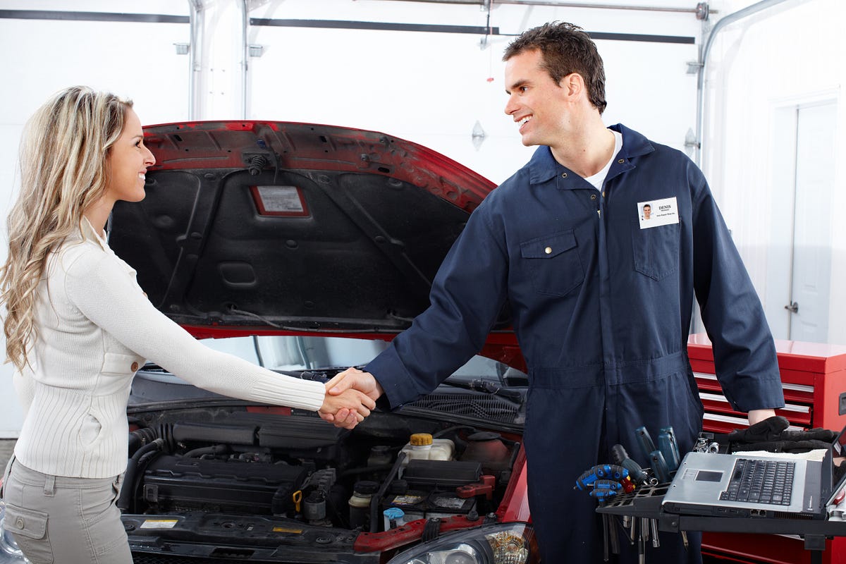 How to Evaluate and Choose the Best Local Mechanic Shop for Your