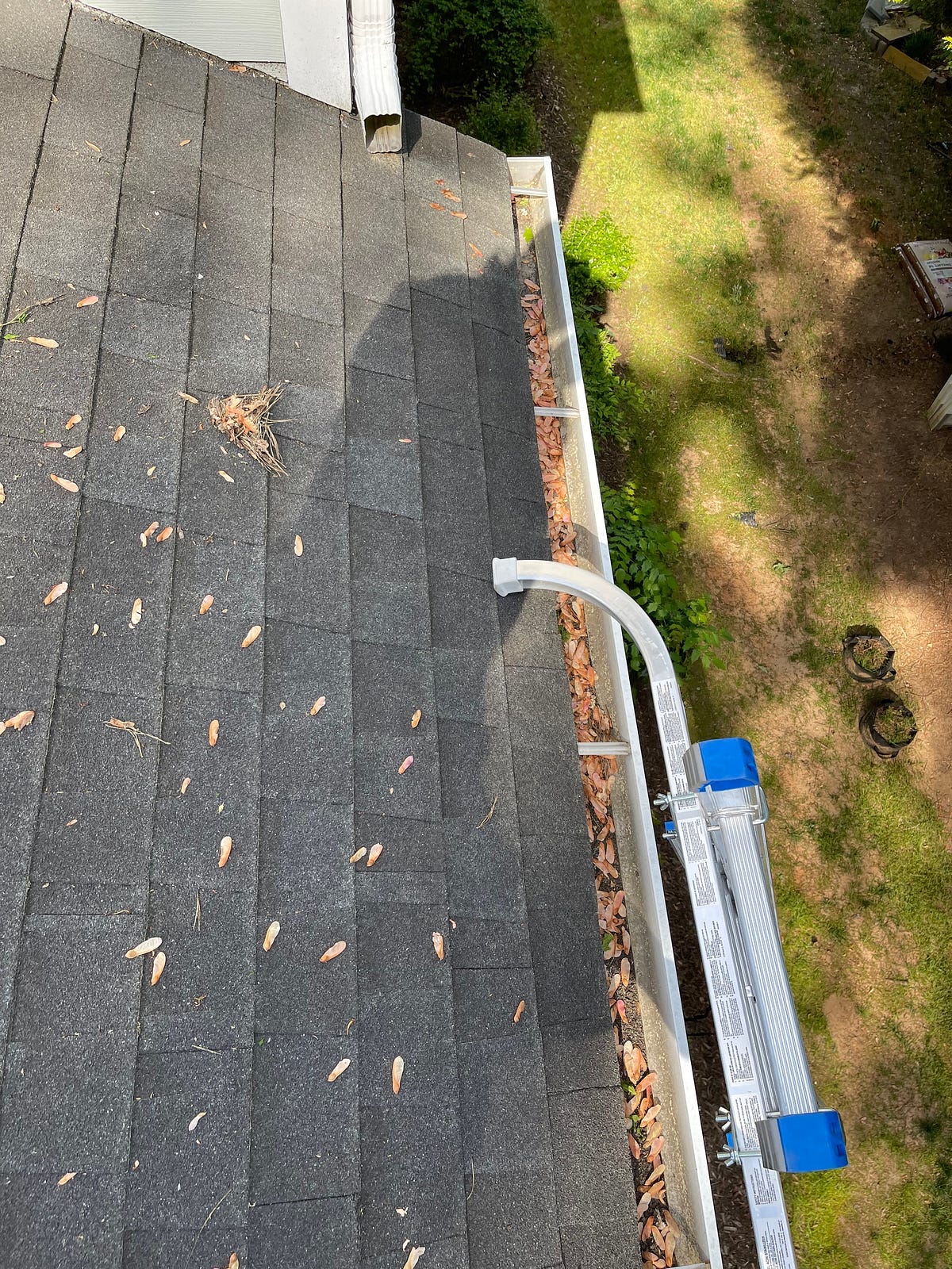 FALL GUTTER CLEANING MILWAUKEE, WI by Clean Pro Gutter Cleaning Milwaukee Medium
