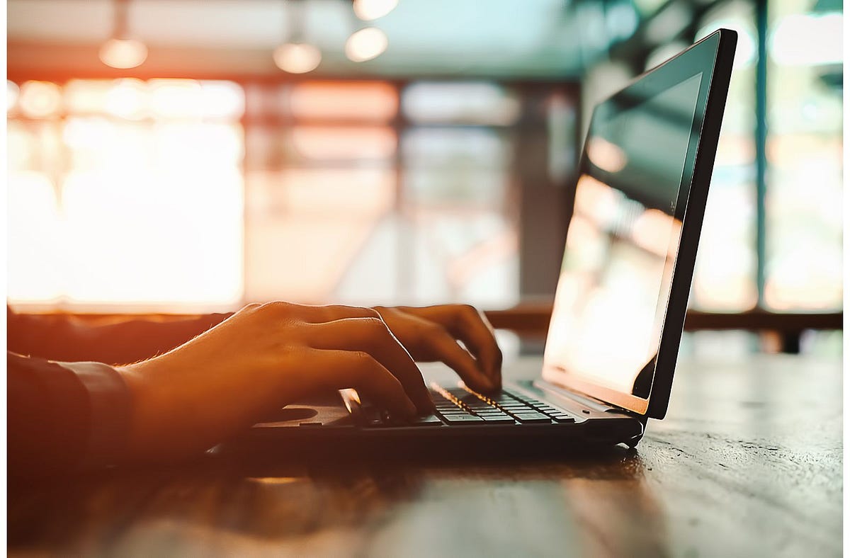 A Comprehensive Guide to Buying Used Laptops in Lahore by Jennifer