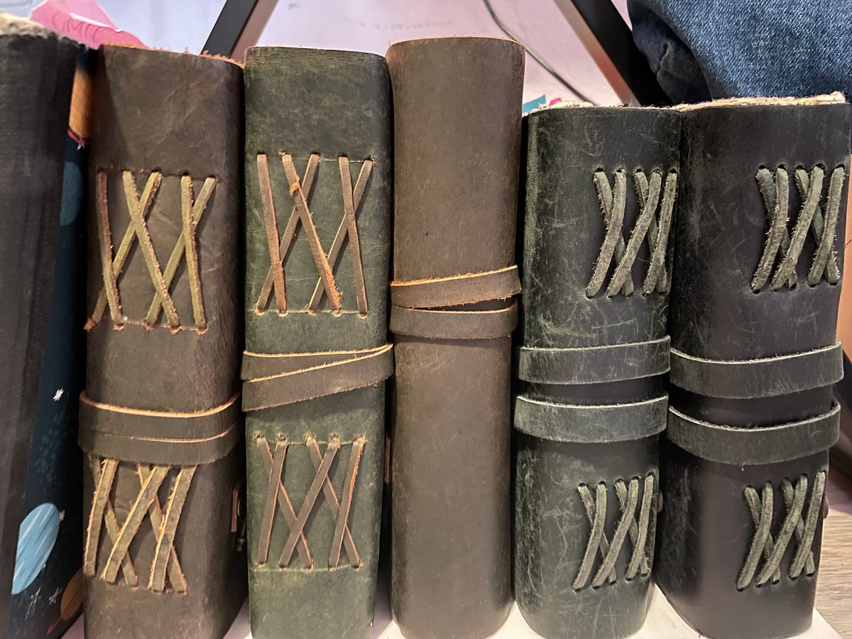 THE BENEFITS OF HAVING A DAILY JOURNALING PRACTICE by real down to