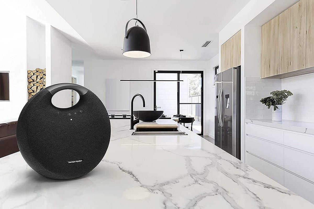 Soundscapes Unveiled Comparing Amazon Prime Music and Pandora Premium