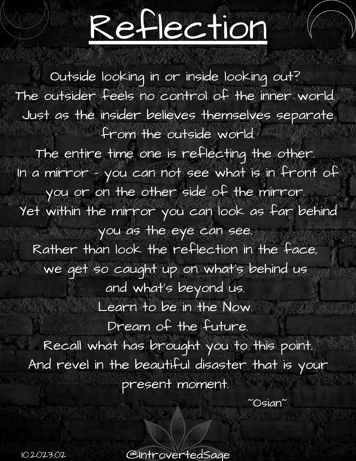 Reflection Introverted Sage Medium