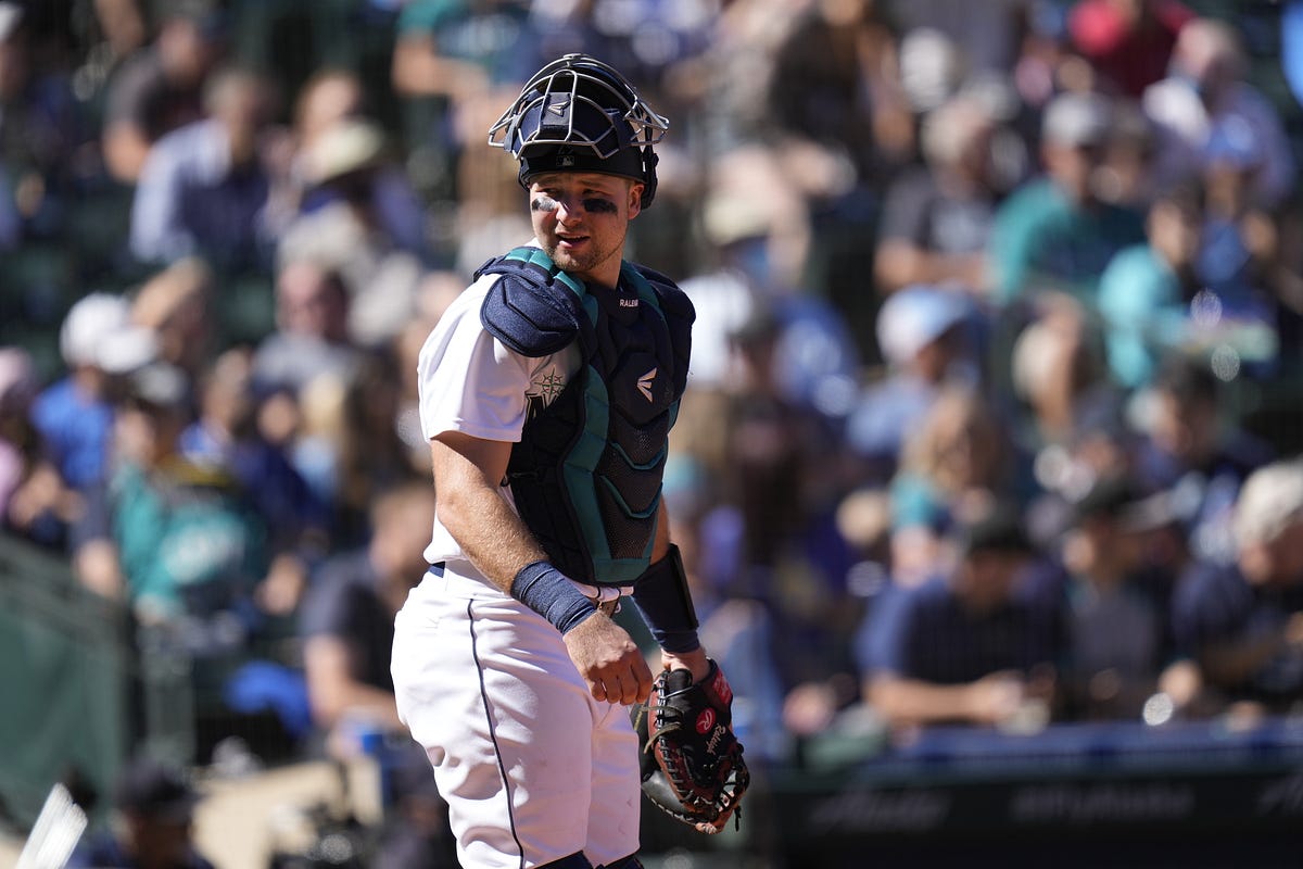 Cal Raleigh Announced as Rawlings Gold Glove Finalist by Mariners PR