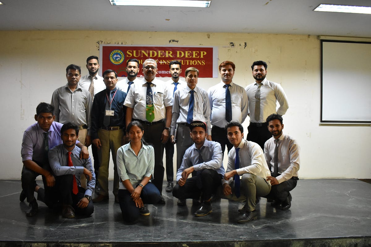 “Exploring the Best College in Ghaziabad and BBA Colleges in