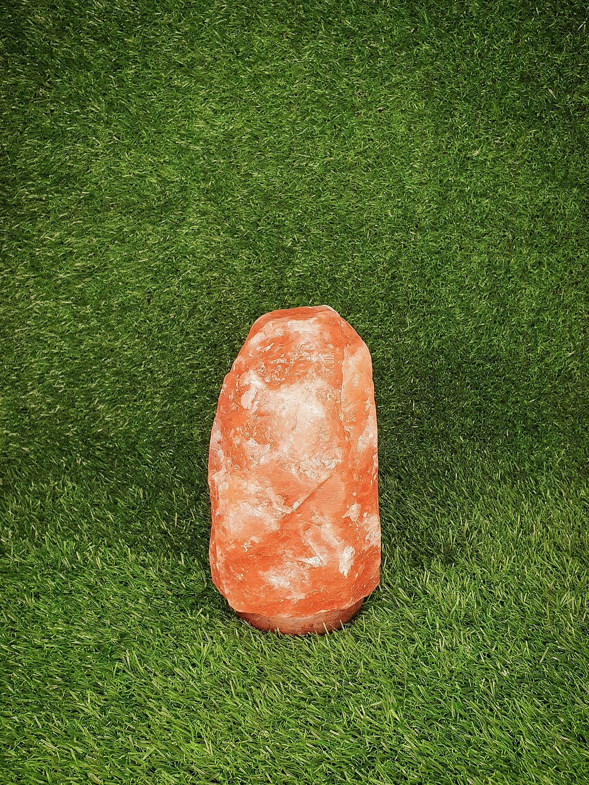 Solve the Mystery Why Salt Lamps Leak and How to Stop It by