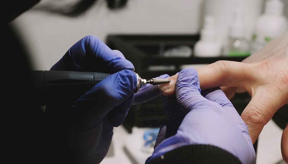 Why You Should Visit Walk In Nail Salons That Open On Sunday