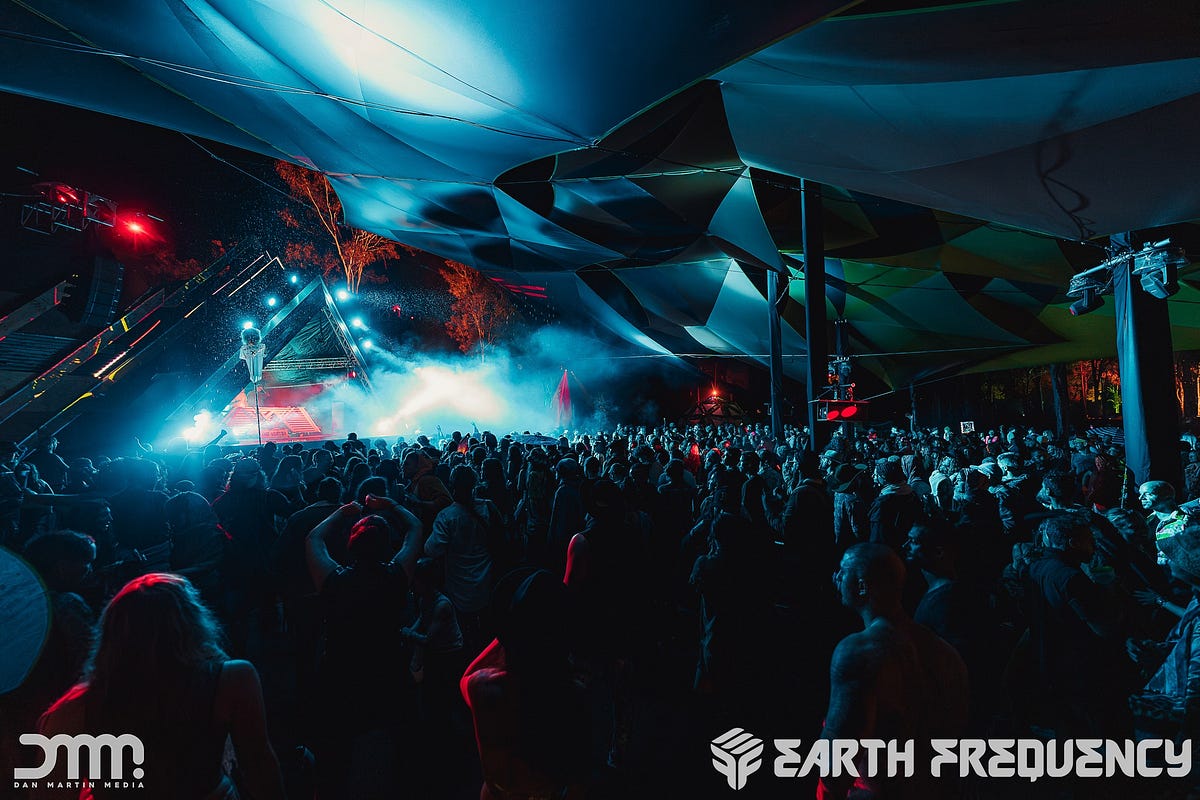 A case against DJs playing prerecorded sets, and an opportunity for an ethical alternative