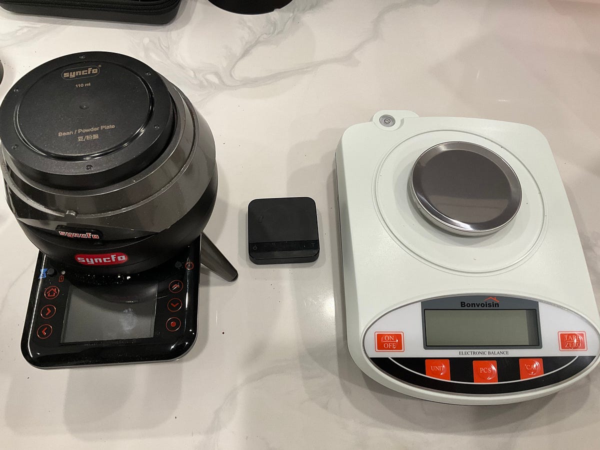 How accurate are Acaia and Syncfo Scales for Coffee? by Robert McKeon