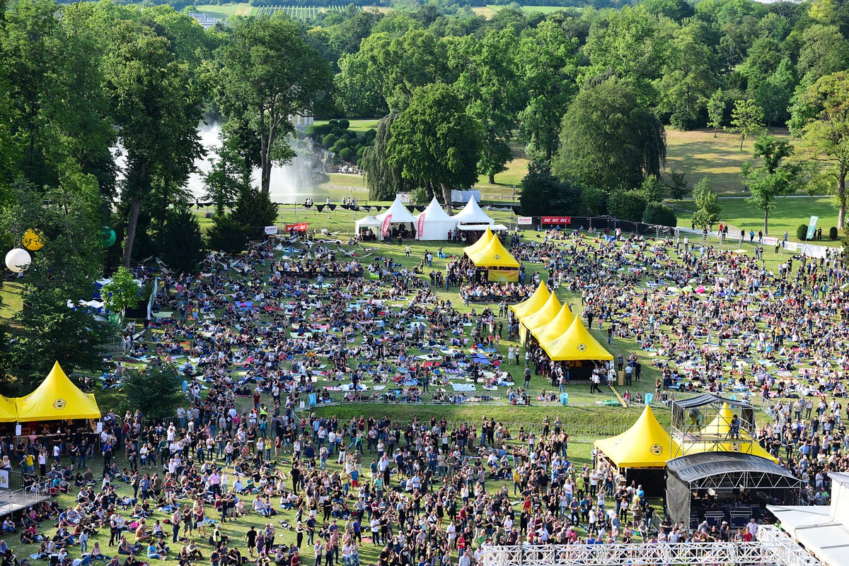 Events[LIVE STREAM] Groove Quake Festival 2019 Schlosspark, Schloss