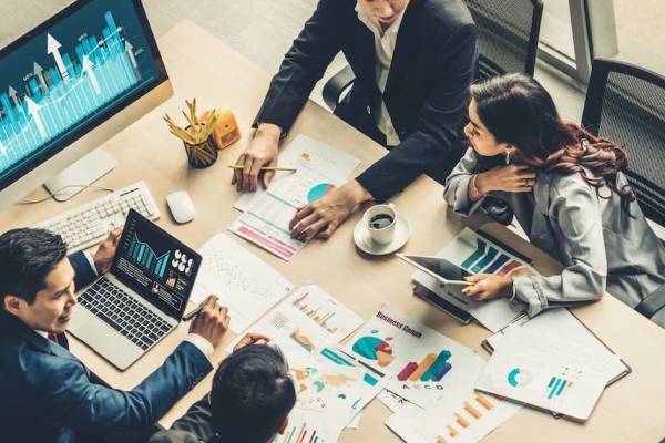 Navigating the Business Landscape: Strategies for Success in a Dynamic World