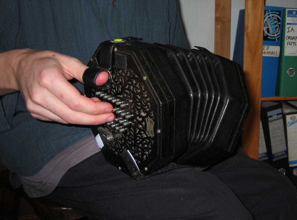 Accordion vs. Concertina Unveiling the Distinctive Differences by