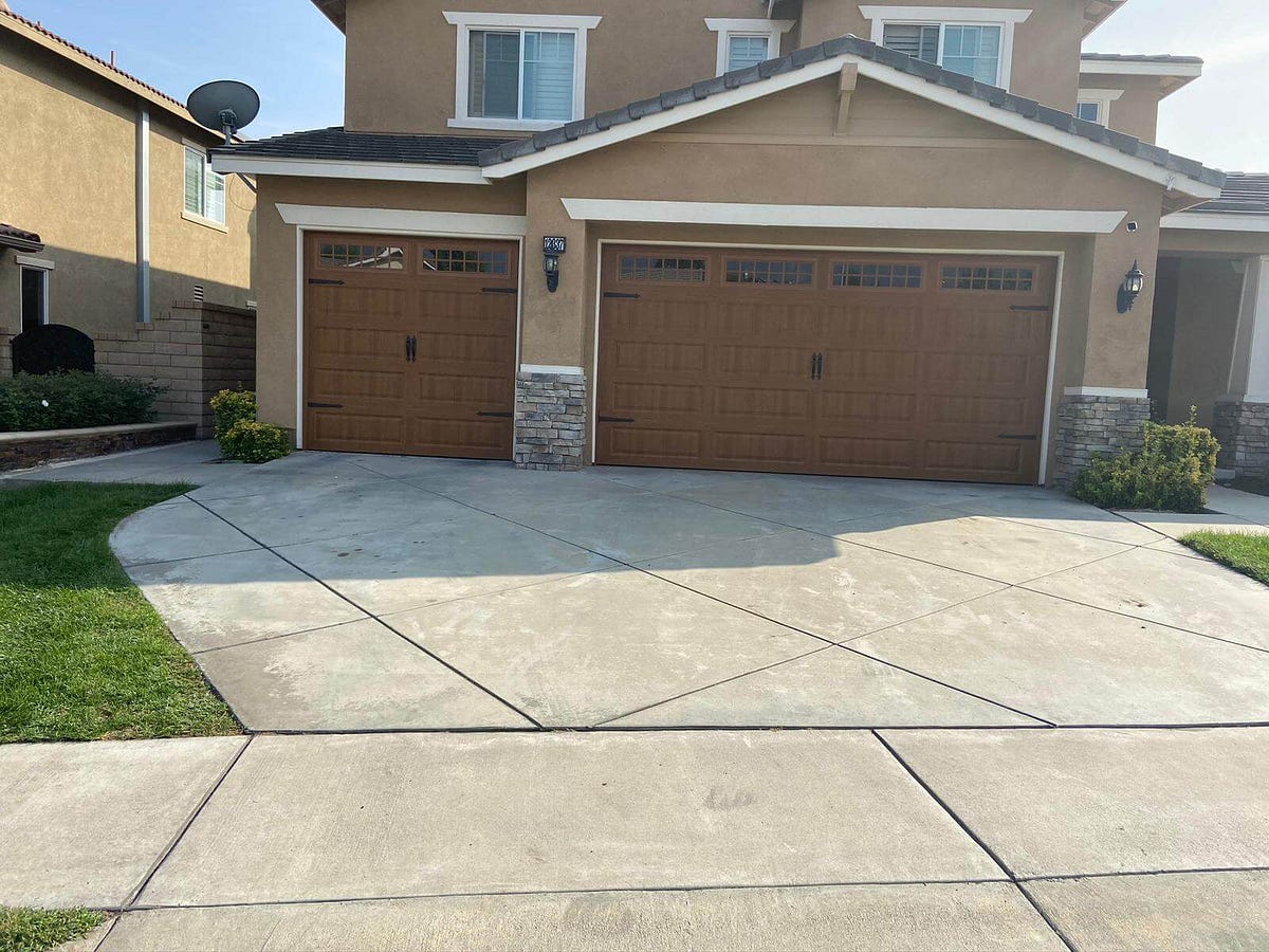 How to Stop Garage Door From Squeaking? by James Zhao Medium