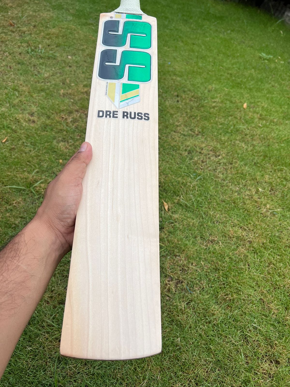 SS Dre RUS Cricket Bat Grade 1 English Willow 9 Grains John Done Medium