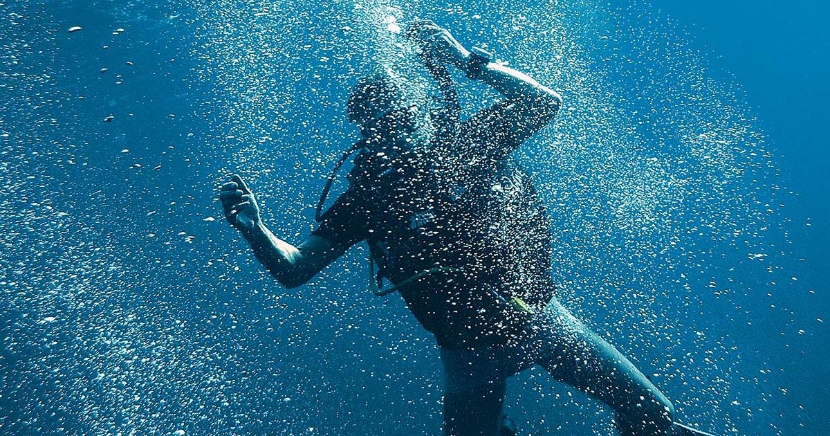 The amount of time a scuba diver can stay underwater is determined by a