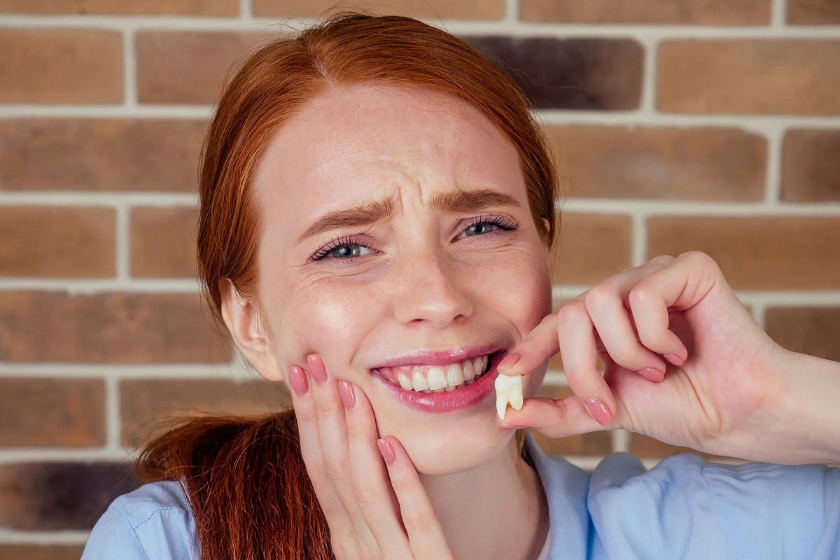 How To Reduce Swelling From Wisdom Teeth Removal? by StarWhite Dental