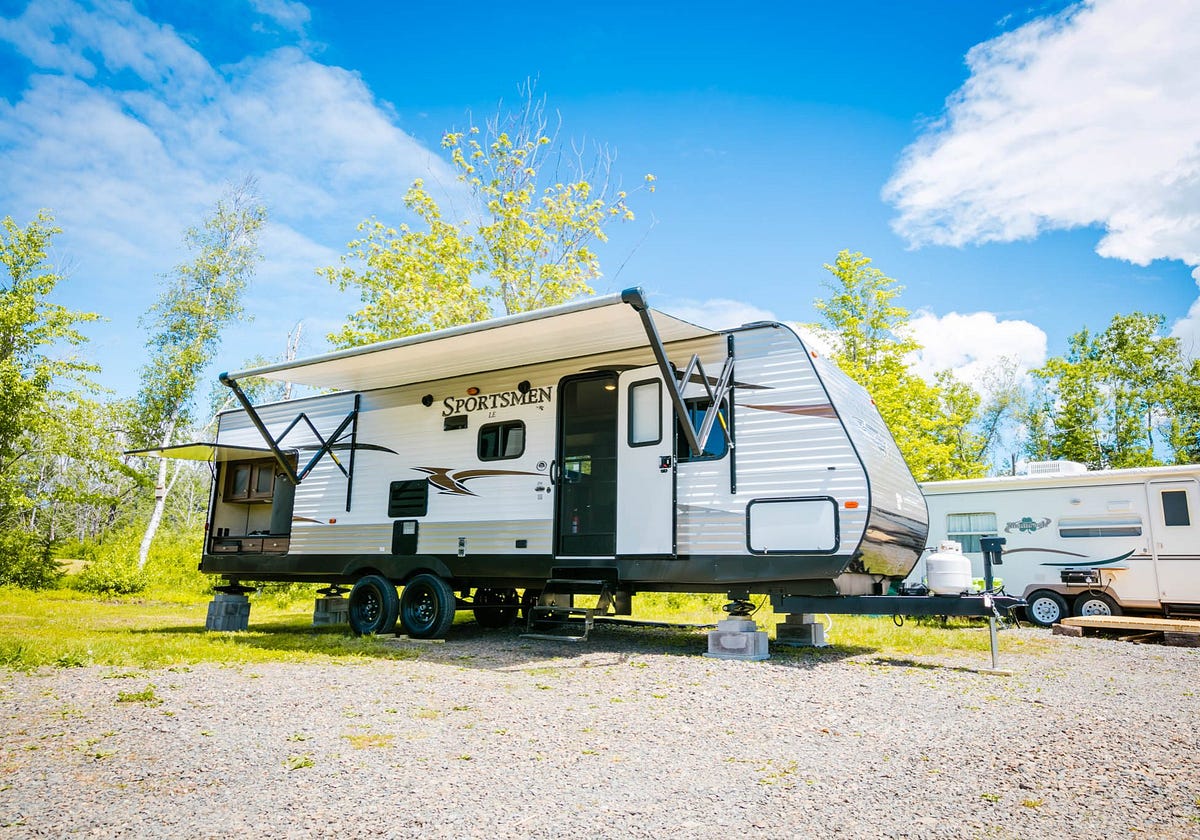 Top Common Mistakes to Avoid When Buying a Camper Trailer by Elite