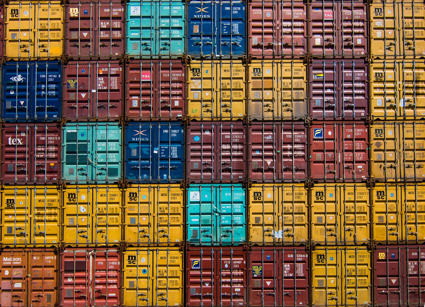 Setting up Visual Studio Code with Docker as a development environment for Python by Bernd