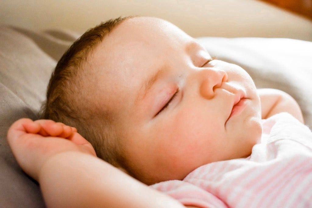 How To Sleep Train & When To Start Sleep Training (Scientifically