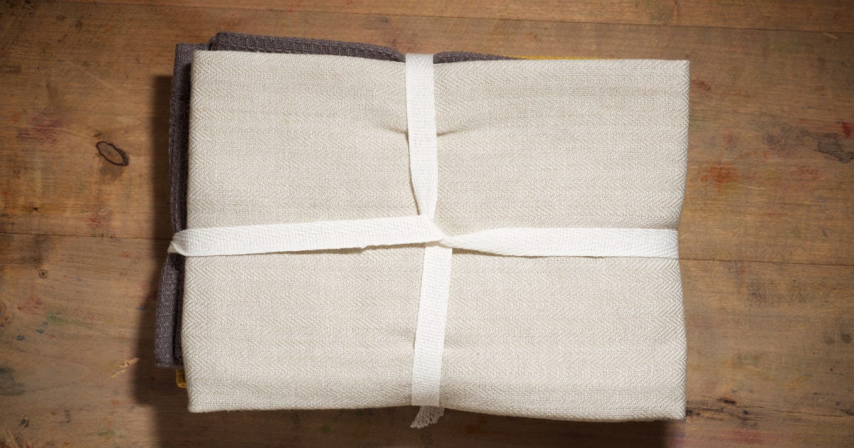 Why Do Bath Towels Have Bands? Towels Edition Medium