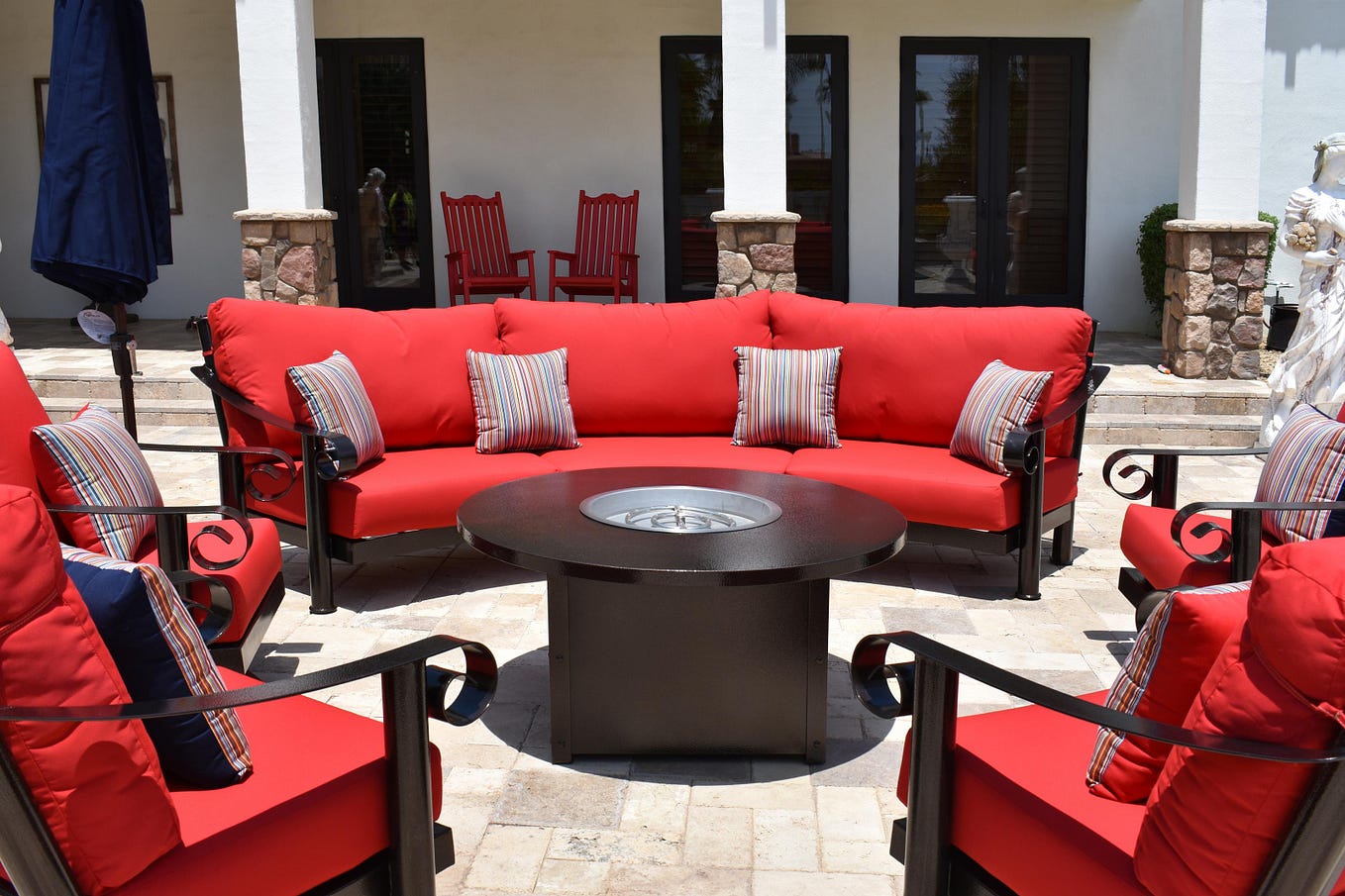 Patio furniture in Scottsdale Arizona — Intensify your garden space