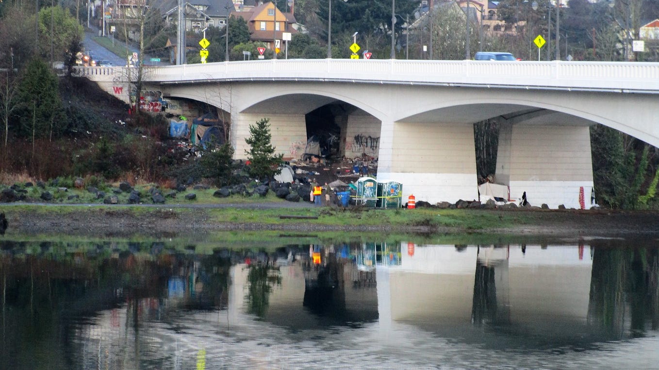 Eulogy for Julie Dahl Who Was Ultra MAGA & Loved Donuts Candace
