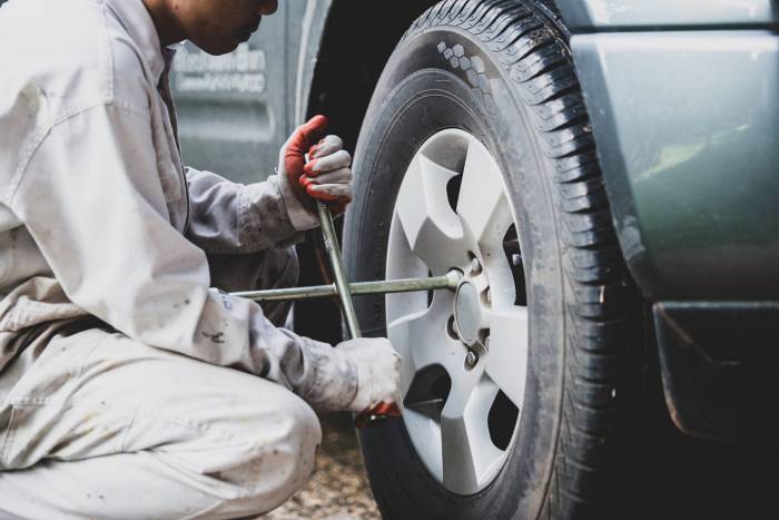 How to Straighten Steering Wheel Without Alignment - Repair Made Simple How to Straighten Steering Wheel Without Alignment - Repair Made Simple
