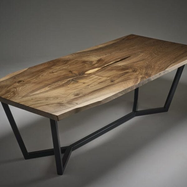 What is the best shape for a dining table? L'Atelier Mata Medium