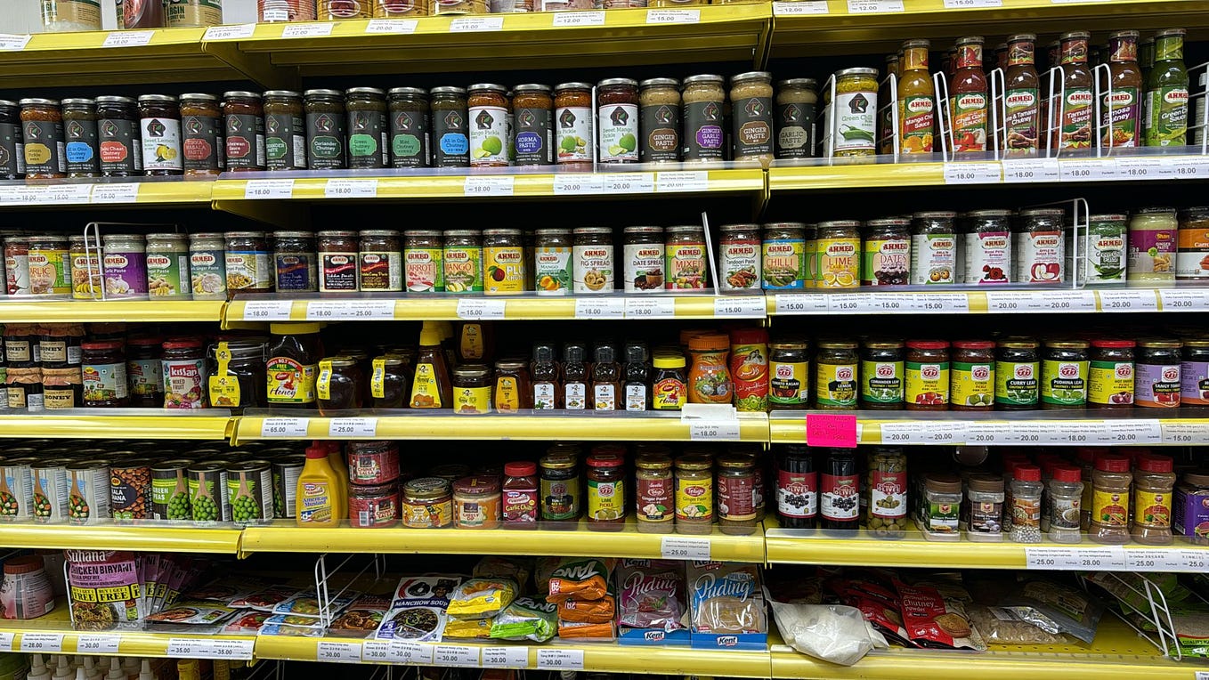 What are the most popular grocery stores in Hong Kong? by star mart