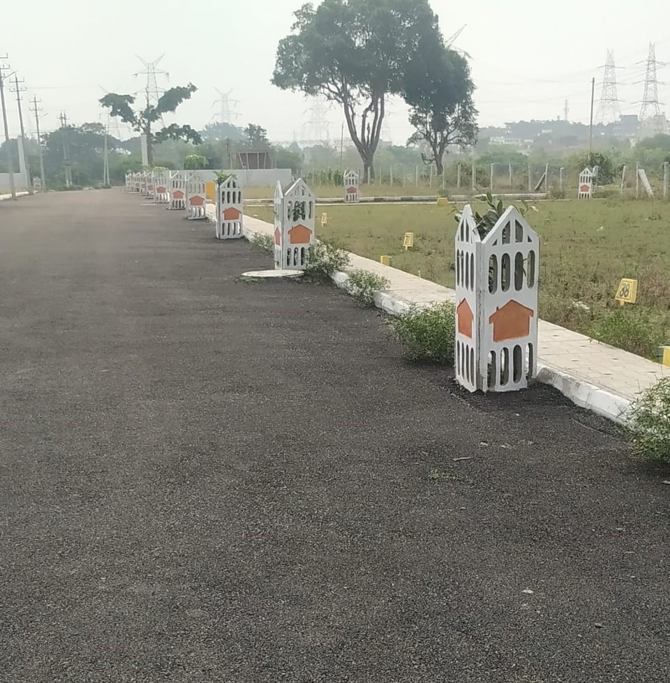 Residential land / Plots in Magadi Road Bangalore for Sale. Rions