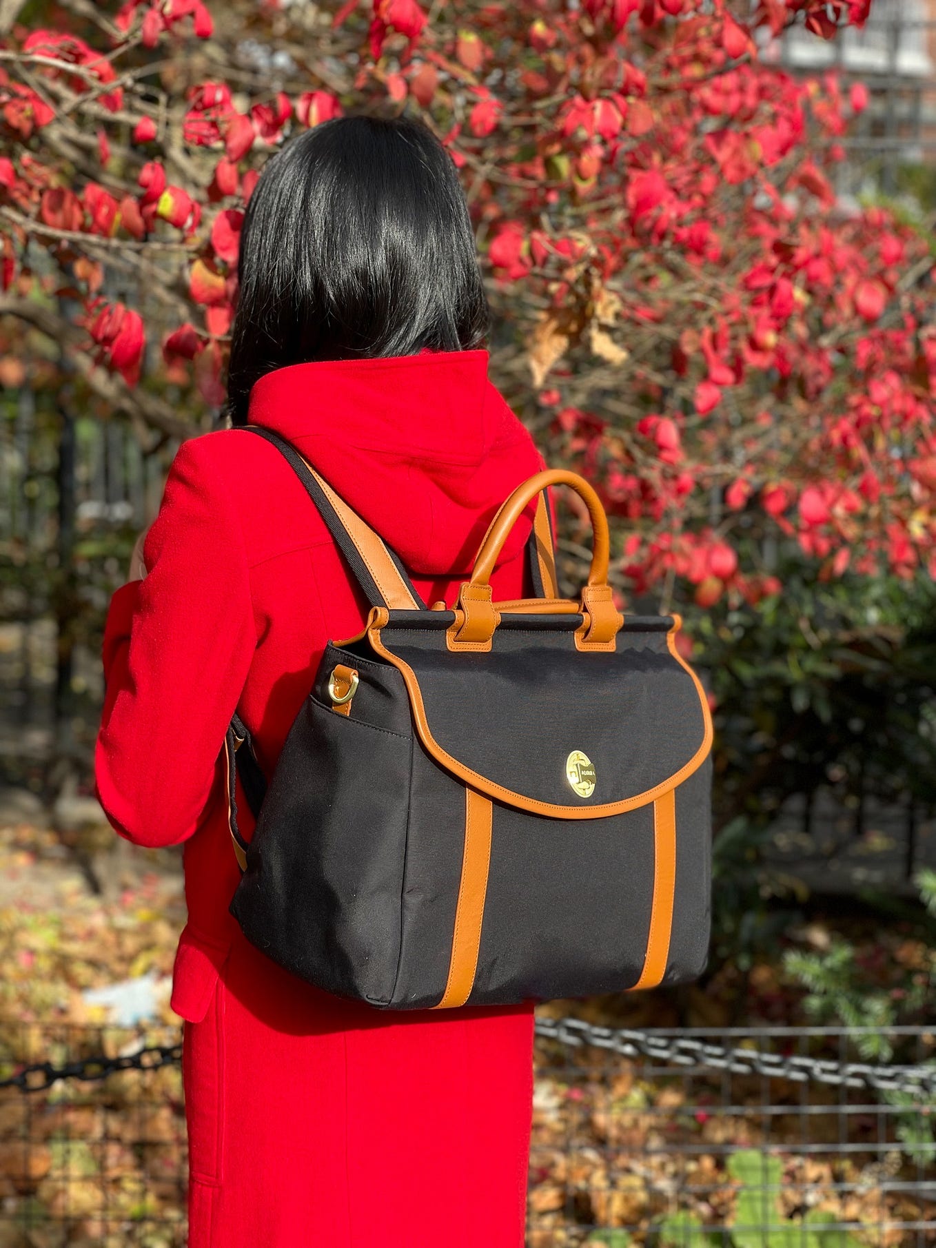 How to Choose the Best Bag for a Job Interview by JEMMA Medium