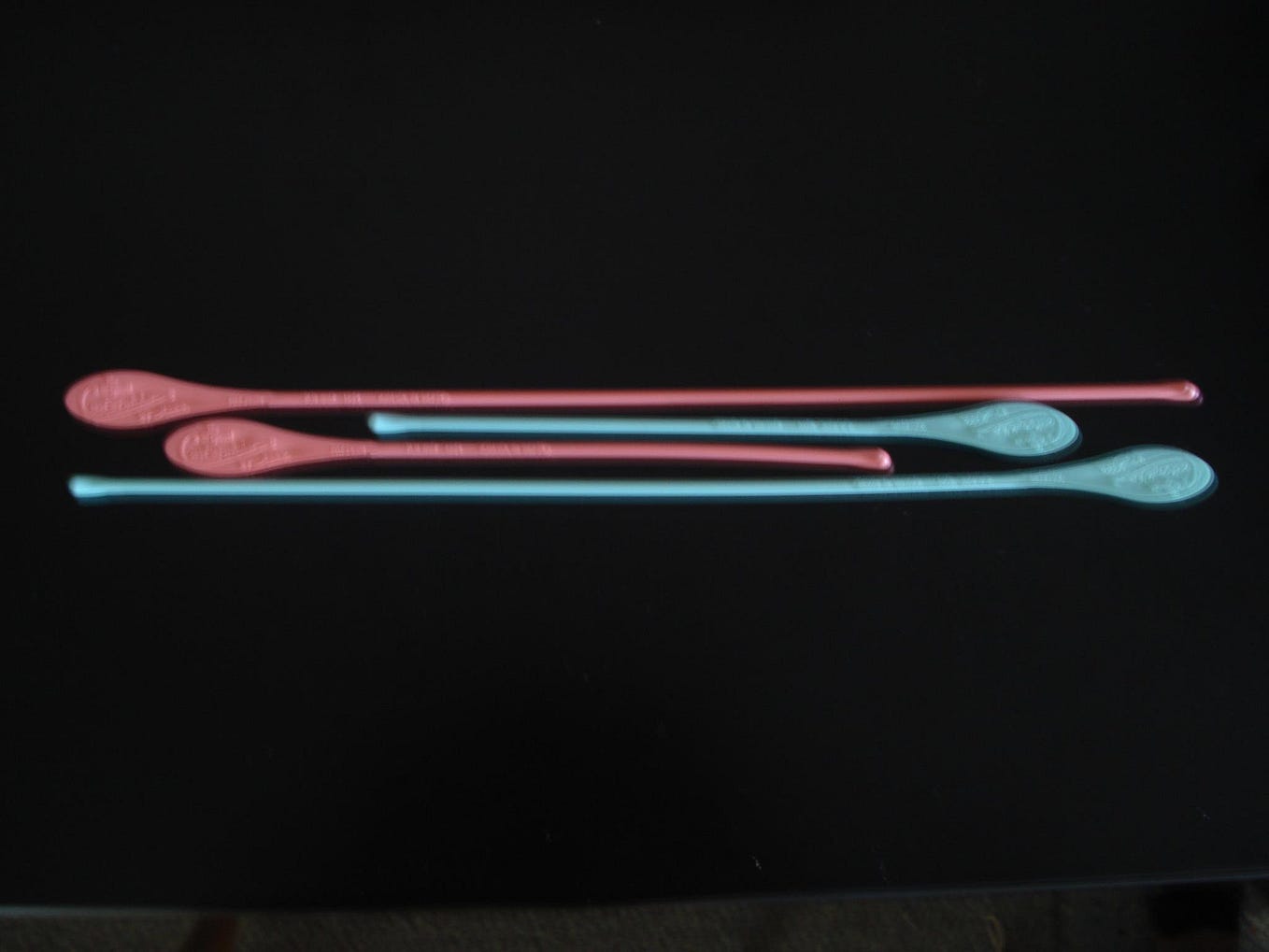 How to Scratch Your Arm in A Cast The Original Castscratcher Medium