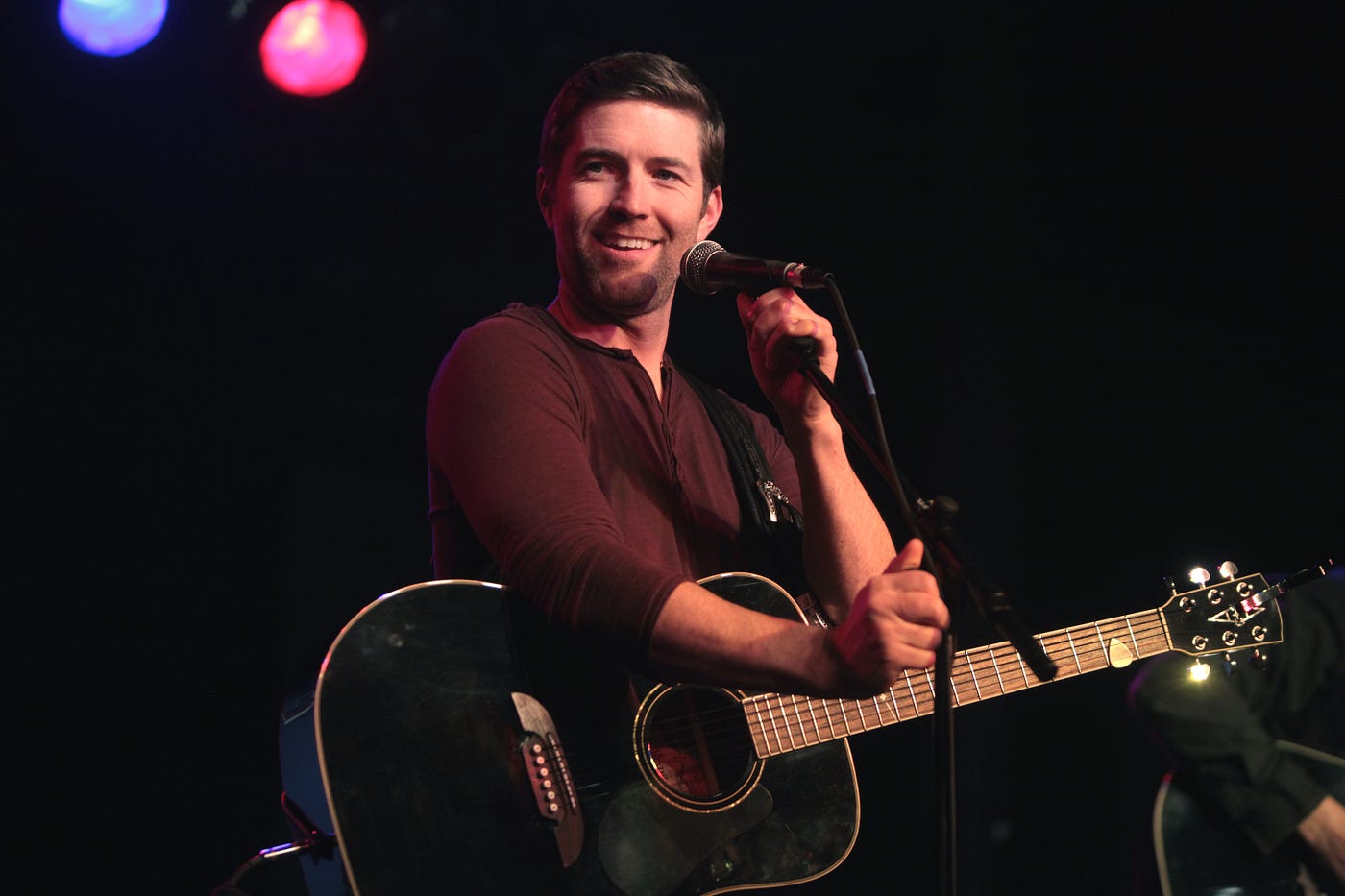 Your Man Josh Turner Music Video(09)