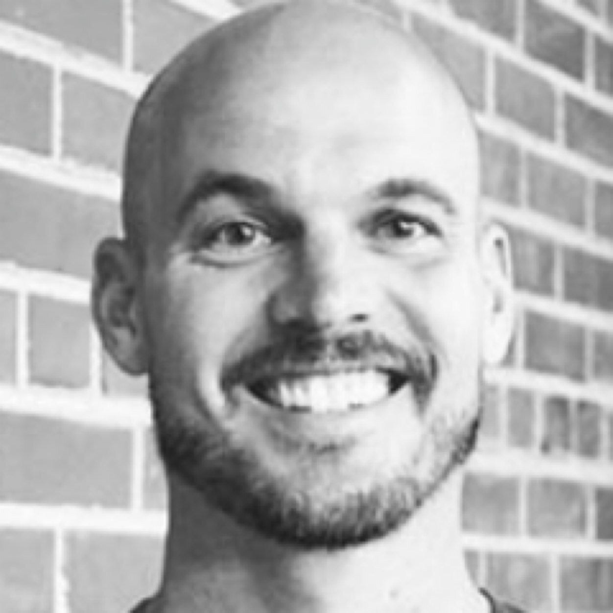 Trent Carlyle Medium